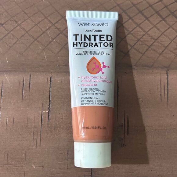 NEW Wet n Wild "Deep" .91 fl oz Bare focus Tinted Hydrator Foundation 1114093 - Picture 6 of 7